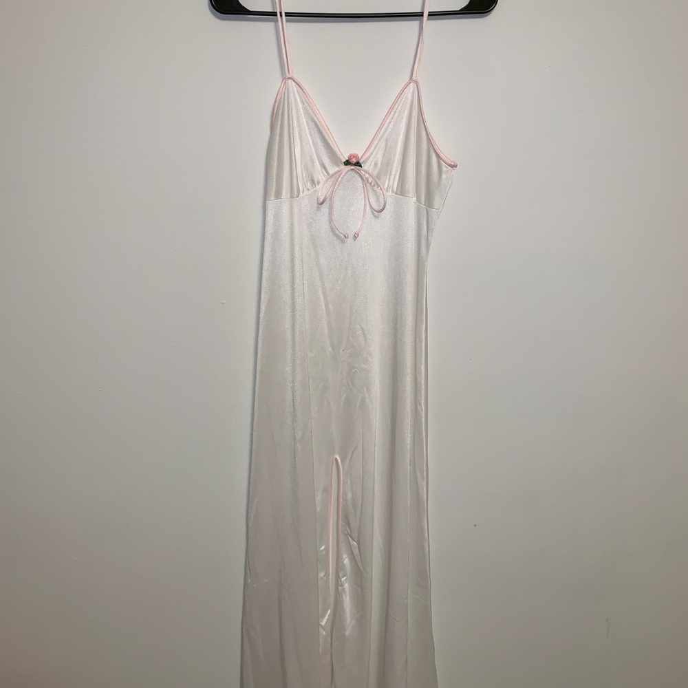Long angelic vintage nighty/lingerie